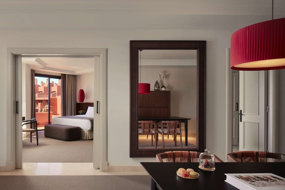 Premium bedding, minibar, in-room safe, desk