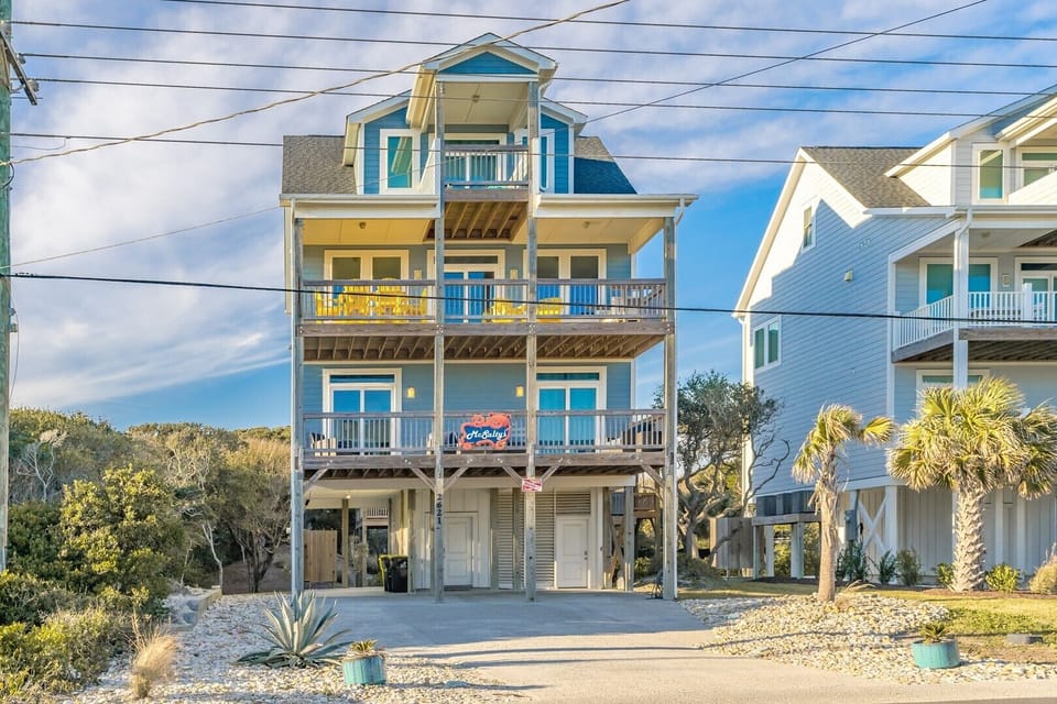 McSalty's Streetside Exterior