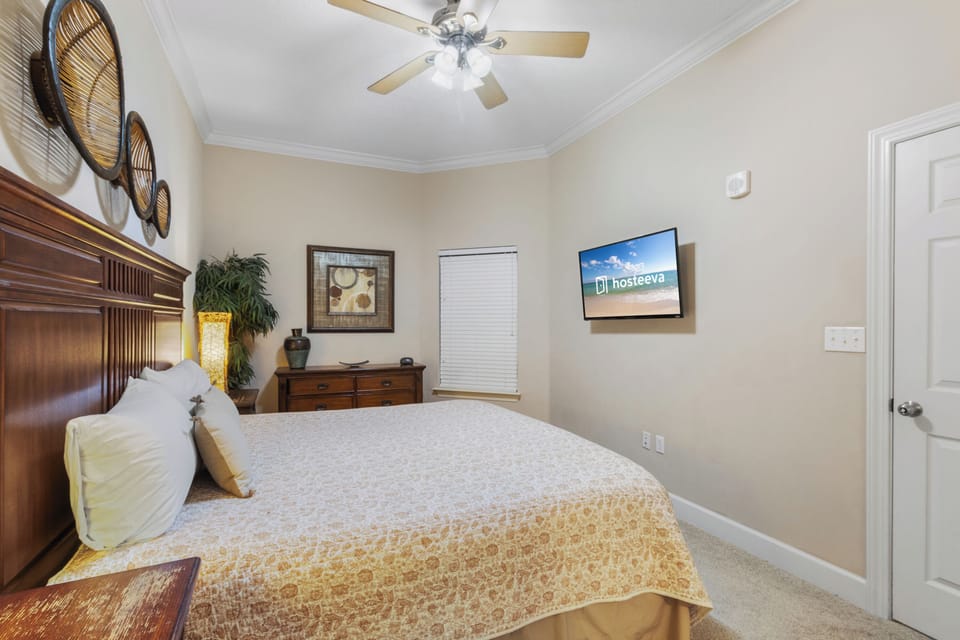 Signature Condo, 3 Bedrooms, Non Smoking | Individually decorated, individually furnished, iron/ironing board