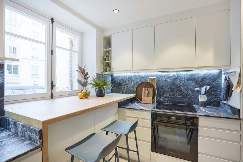 Apartment | Private kitchen | Cleaning supplies