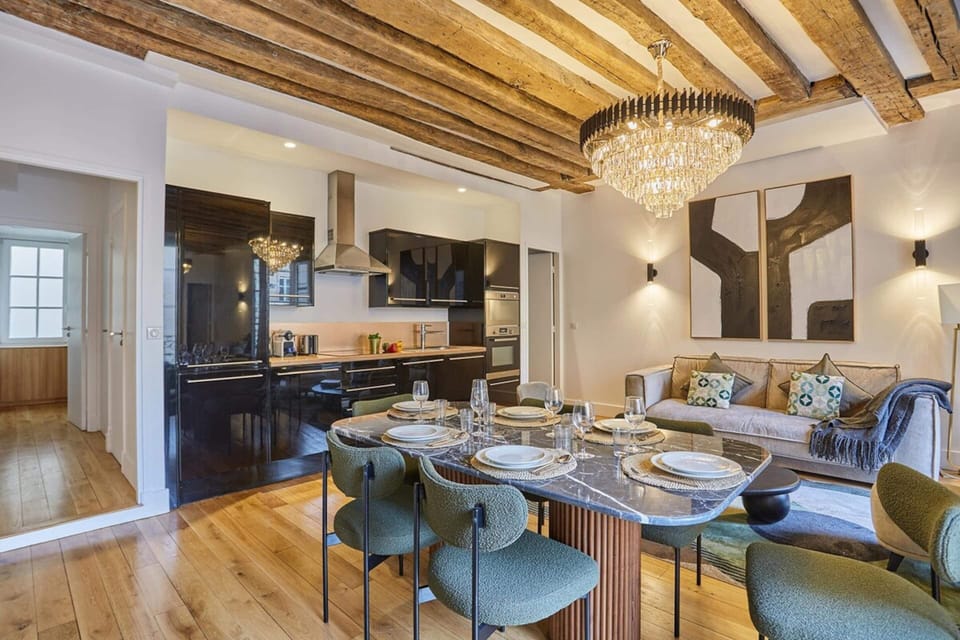 Apartment | Dining