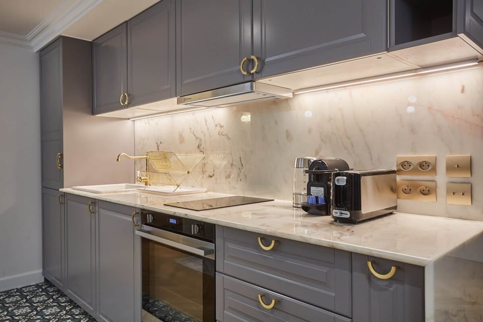 Apartment | Private kitchen | Cleaning supplies