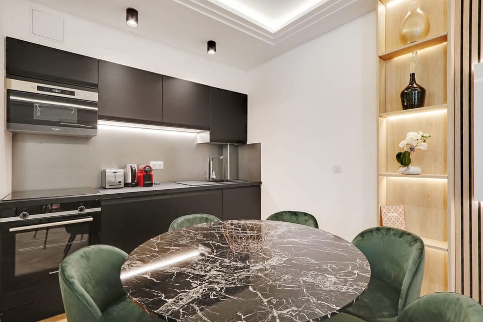 Apartment | Private kitchen | Coffee/tea maker, fridge, microwave, dishwasher