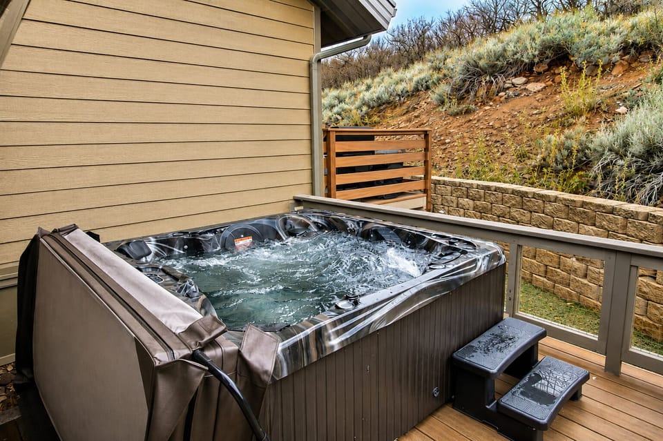 Condo, 2 Bedrooms | Outdoor spa tub