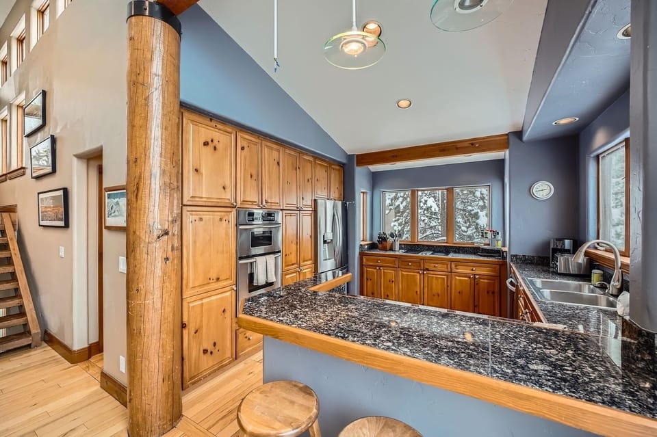 House, 3 Bedrooms | Private kitchen | Coffee/tea maker, fridge, oven, toaster