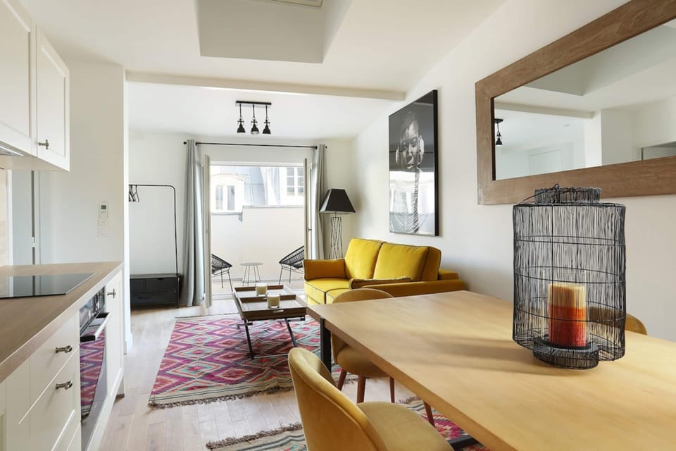 Apartment | Living area