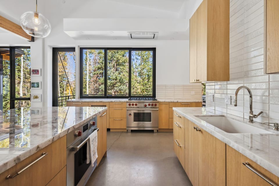 Well-equipped kitchen