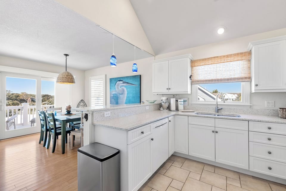 HK61: Coral Sunset | Top Level Kitchen