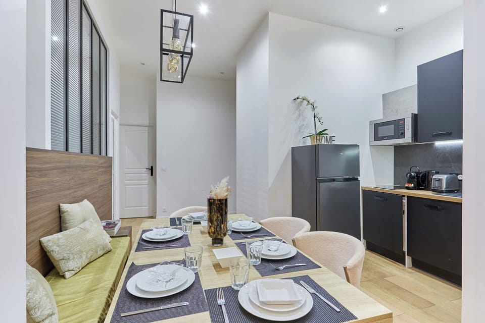 Apartment | Dining