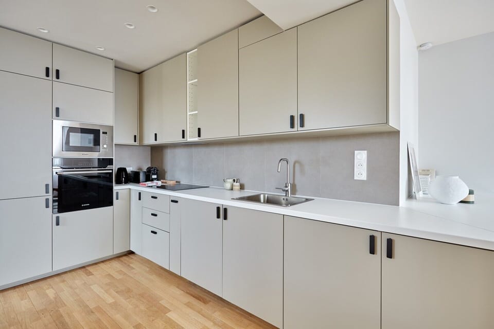 Apartment | Private kitchen | Coffee/tea maker, fridge, microwave, oven