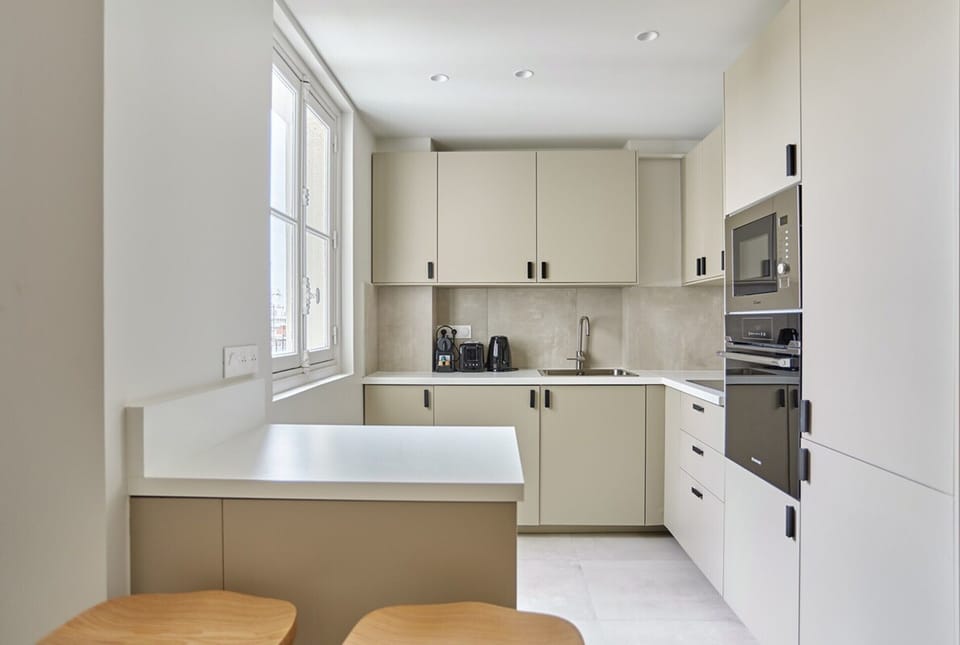 Apartment | Private kitchen | Coffee/tea maker, fridge, microwave, oven