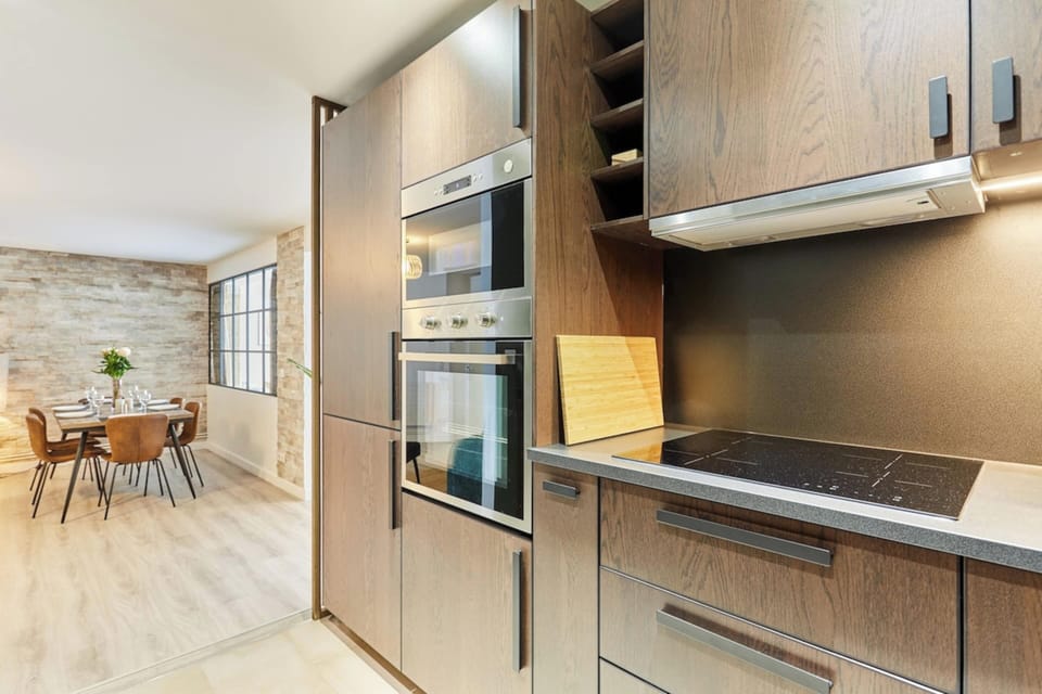Apartment | Private kitchen | Coffee/tea maker, fridge, microwave, oven