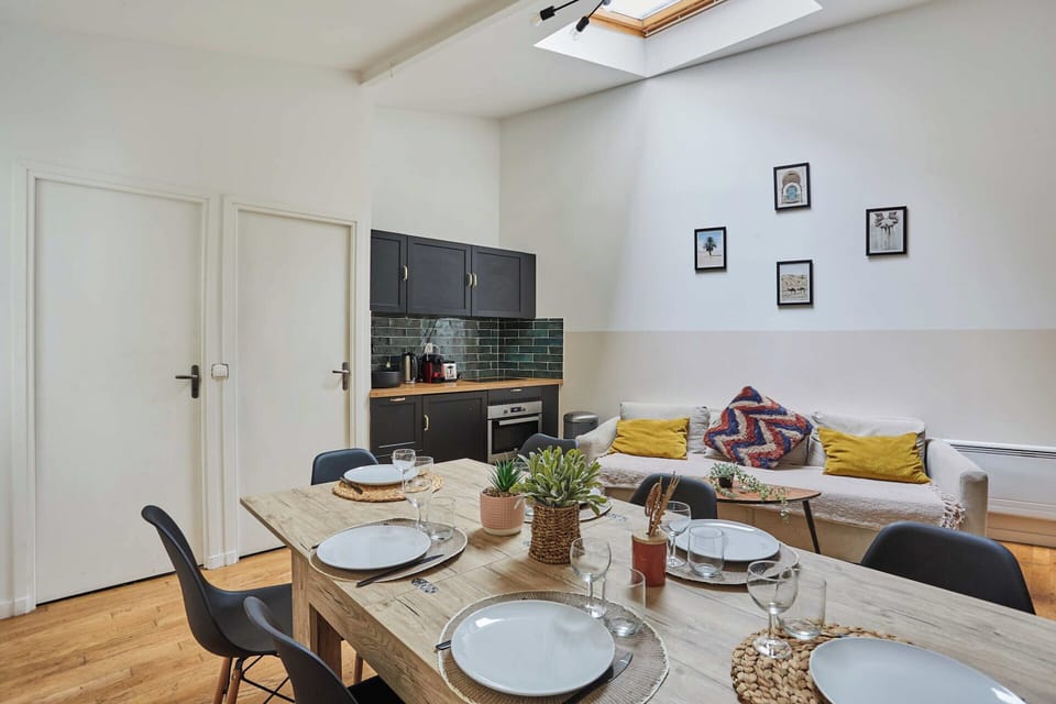 Apartment | Dining