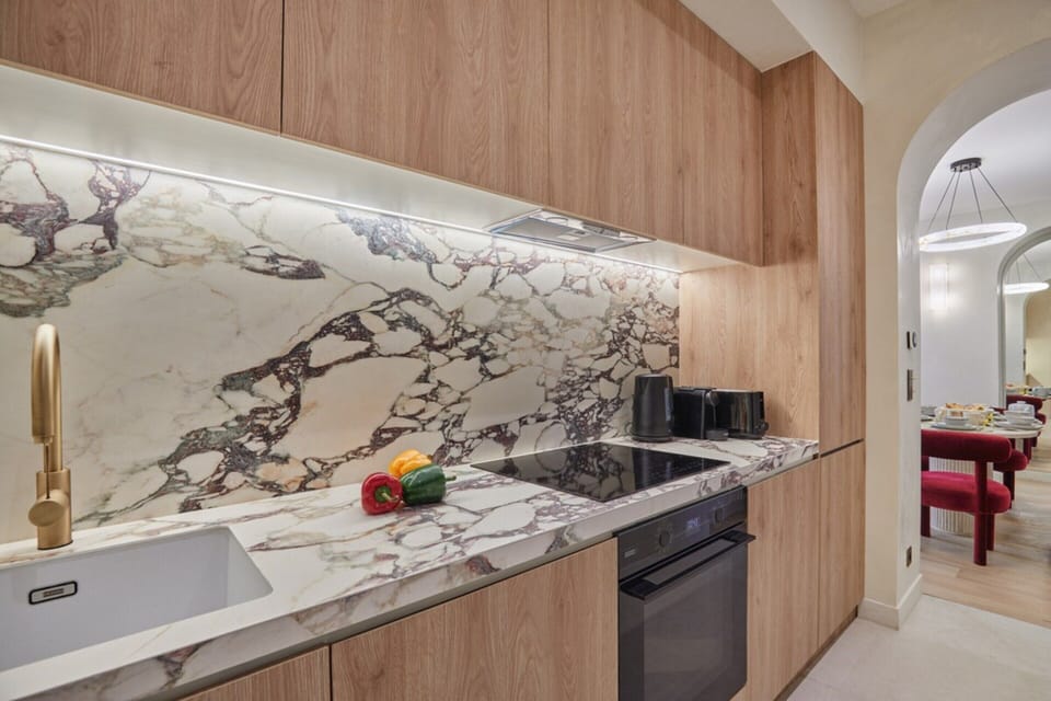 Apartment | Private kitchen | Fridge, microwave, oven, stovetop