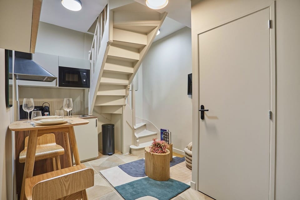 Apartment | Dining