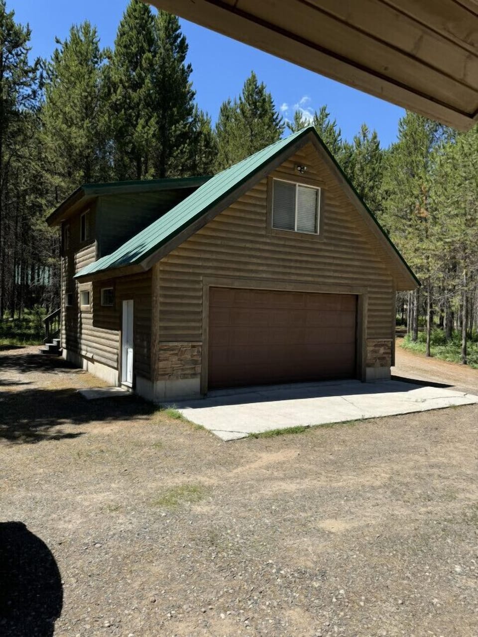 Garage & Bungalow