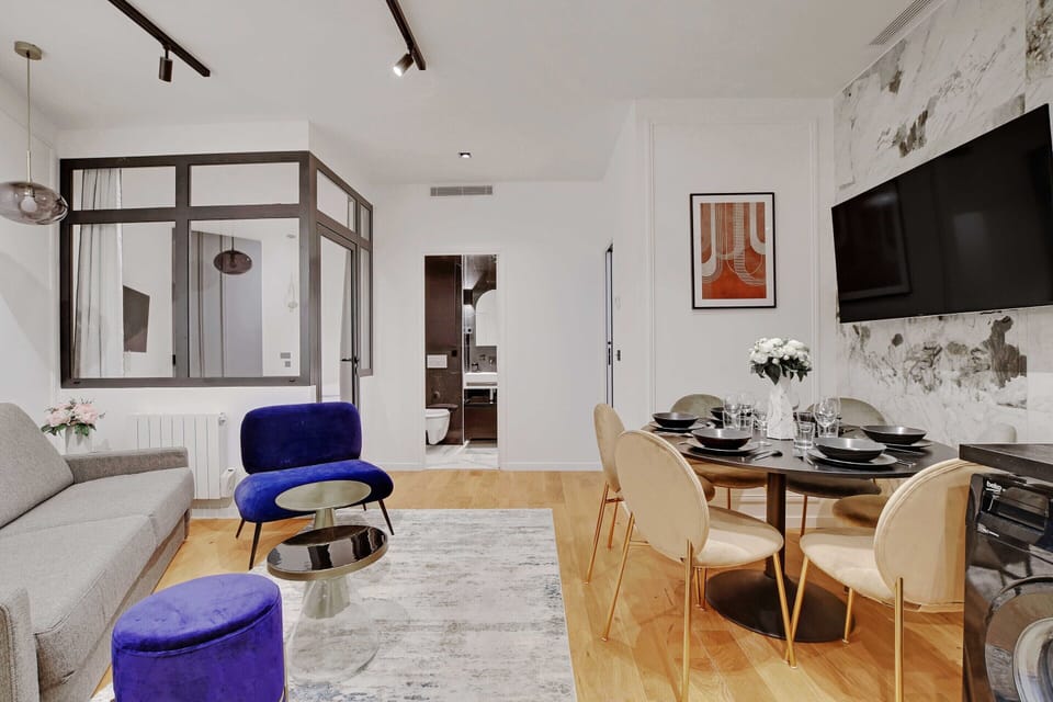 Apartment | Dining