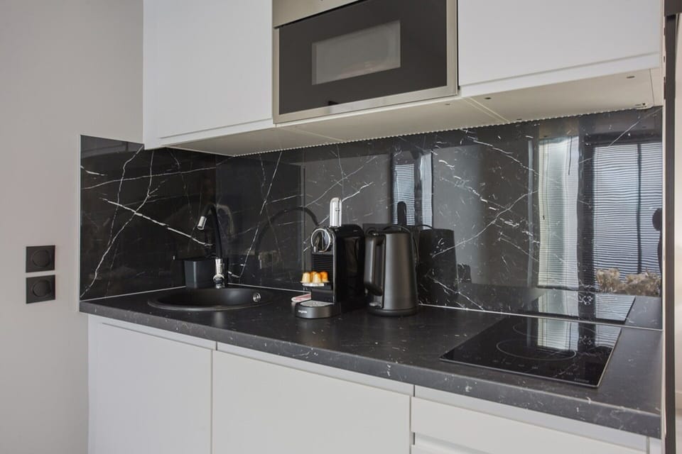 Apartment | Private kitchen | Coffee/tea maker, fridge, microwave, stovetop
