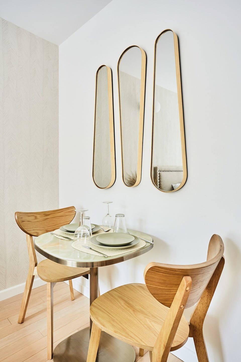 Apartment | Dining
