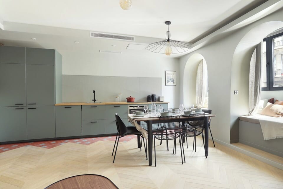 Apartment | Dining