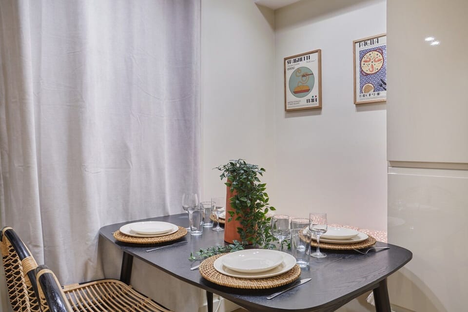 Apartment | Dining