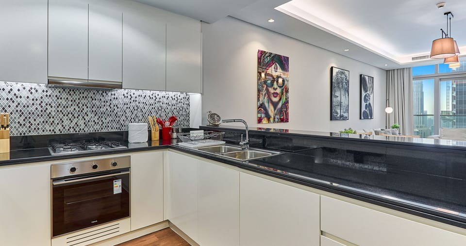 Luxury Apartment, 2 Bedrooms | Private kitchen | Coffee/tea maker, electric kettle, toaster