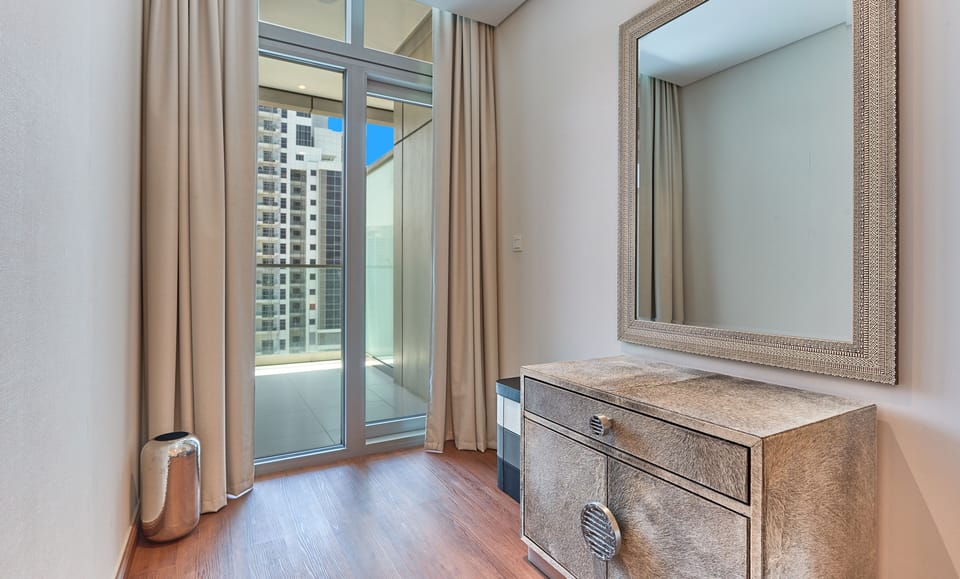 Luxury Apartment, 2 Bedrooms | 2 bedrooms, in-room safe, blackout drapes, iron/ironing board