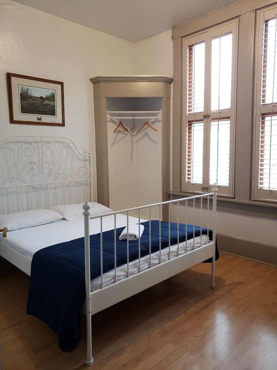 Double Room | WiFi (free), bed sheets