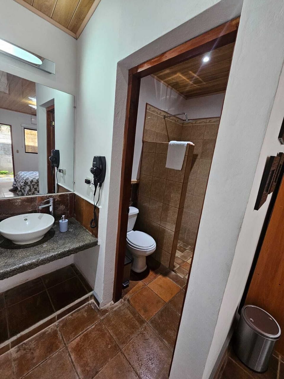 Comfort Double Room, 1 Bedroom, Air conditioning, Courtyard View | Bathroom | Shower, rainfall showerhead, hair dryer, towels
