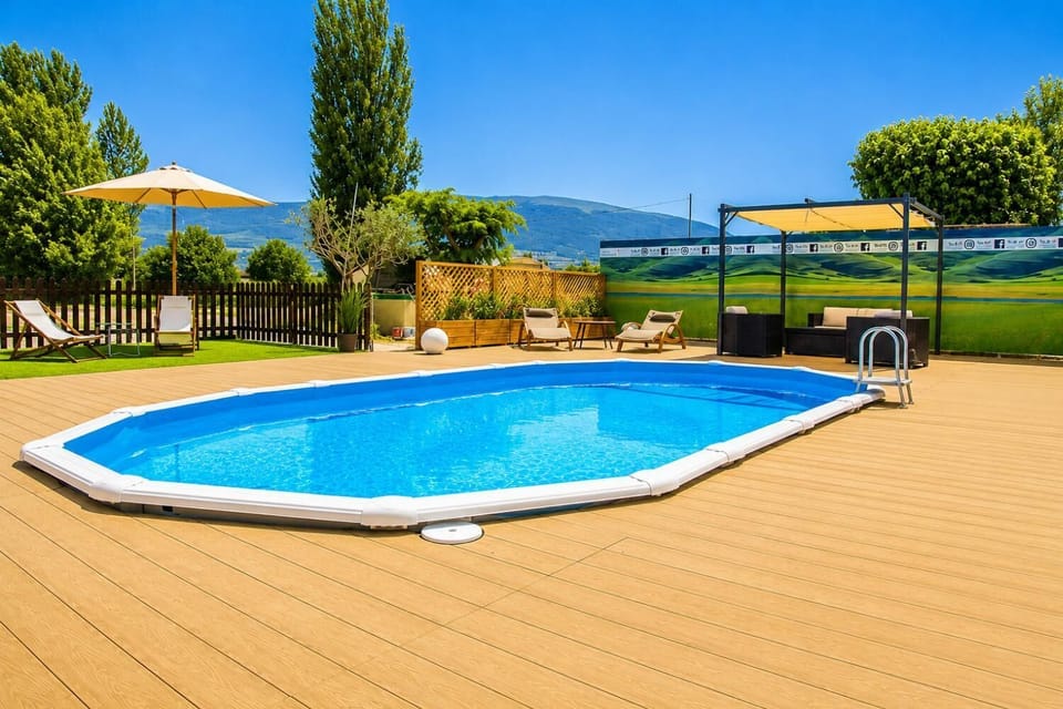 Private pool and terrace