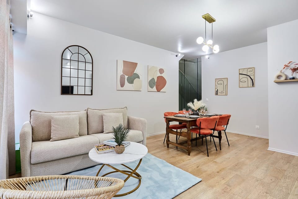 Apartment | Dining