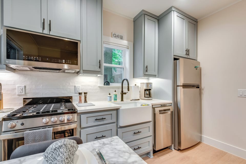 Kitchen | Drip Coffee Maker | Toaster | Cooking Basics