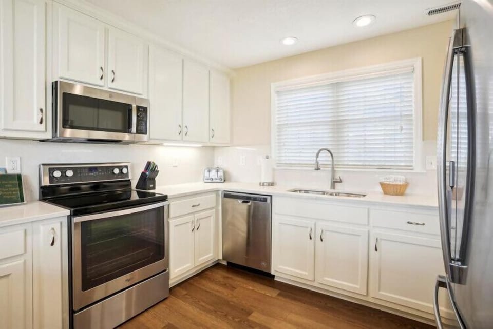 Your fully equipped kitchen features stainless steel appliances, ample counter space, and everything you need to prepare delicious meals during your stay.