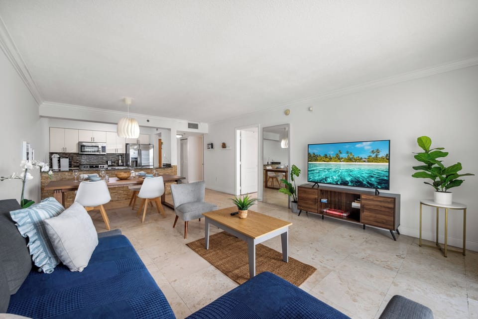 Luxury Apartment, Balcony, City View | Living area | 40-inch LED TV with cable channels
