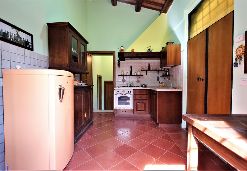House, Patio, Garden View | Private kitchen