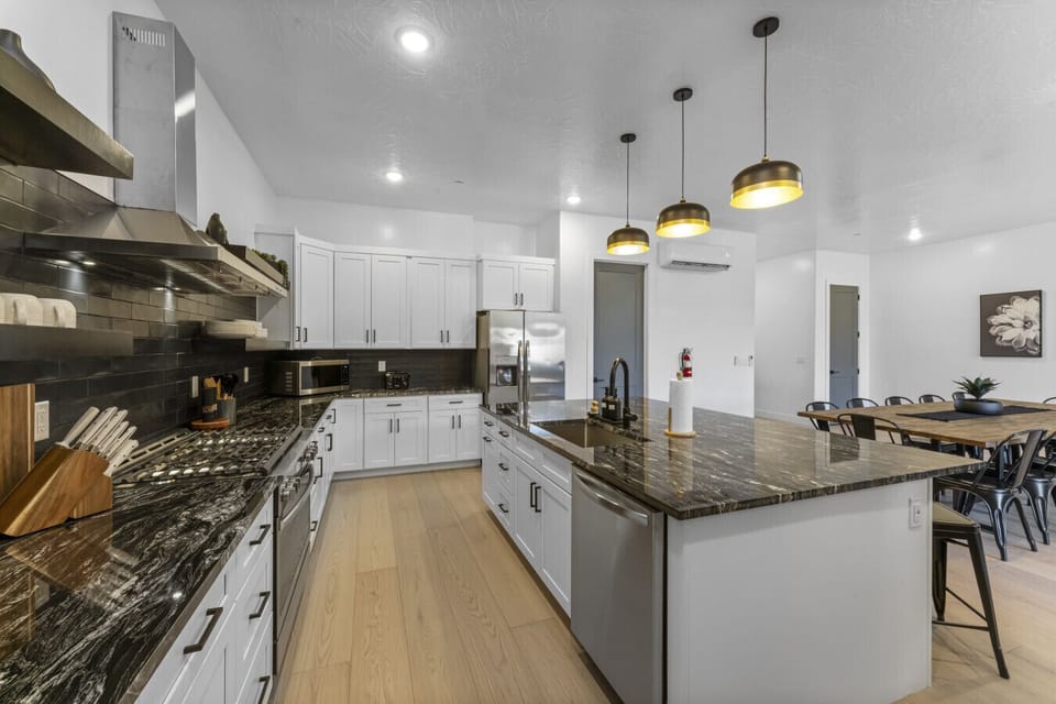 Eat in Kitchen