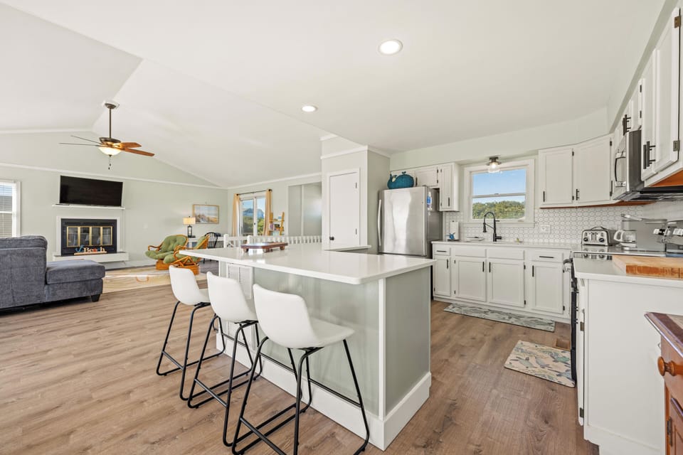 Kitchen Island - Top Level