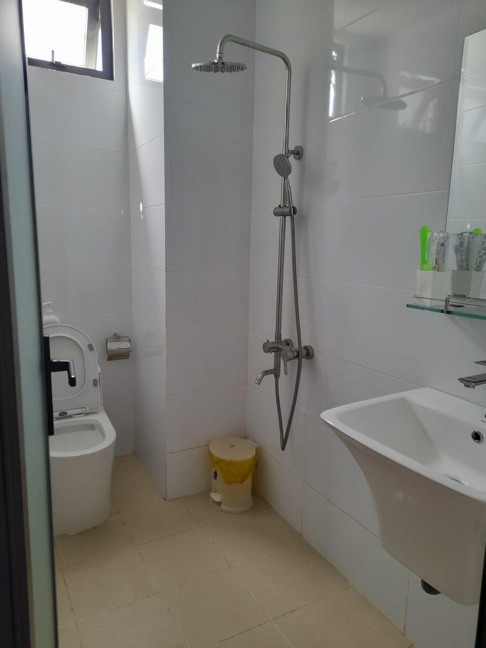 Standard Quadruple Room, Balcony, City View | Bathroom | Slippers