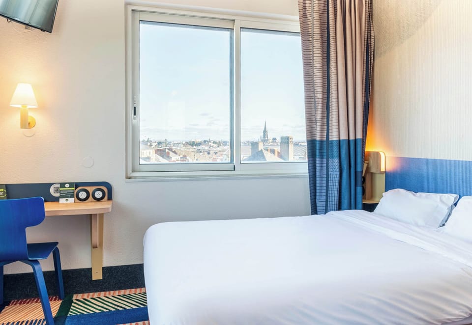 Double Room, Non Smoking | Premium bedding, desk, soundproofing, free WiFi