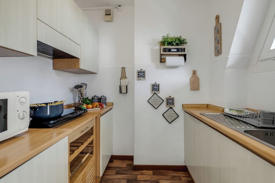 Standard Studio, Balcony, Mountain View (Studio Blue Petit) | Private kitchen