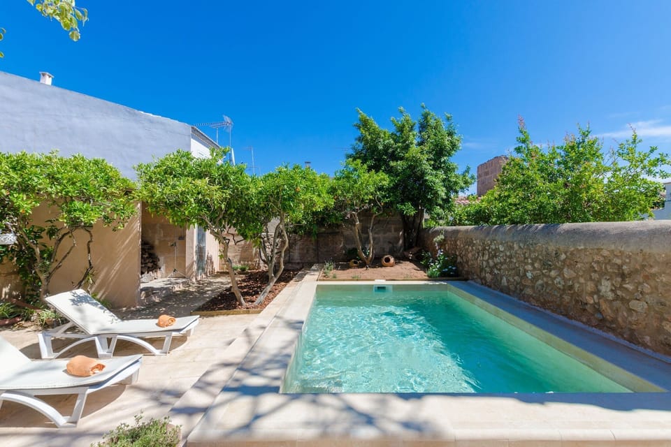 Holiday Home Swimming Pool