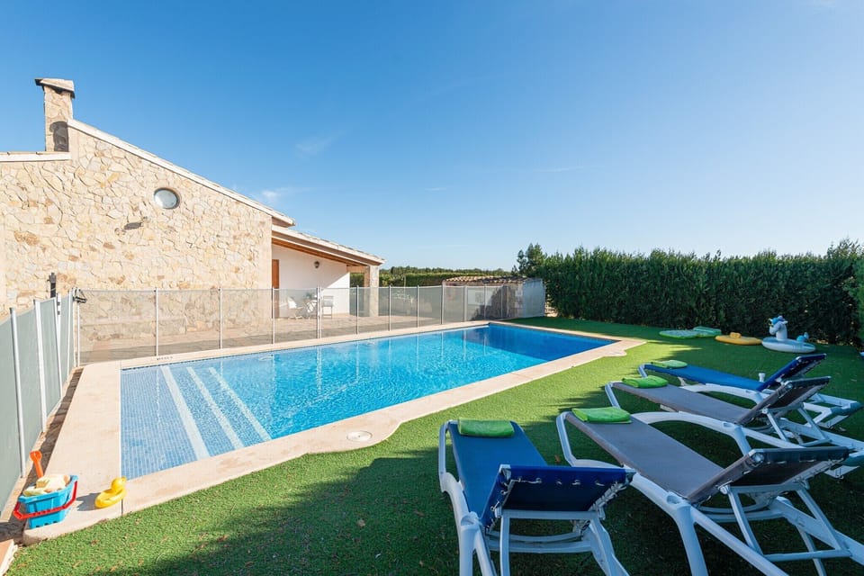 Holiday Home Swimming Pool