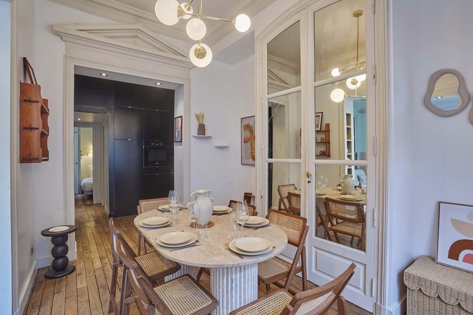 Apartment | Dining