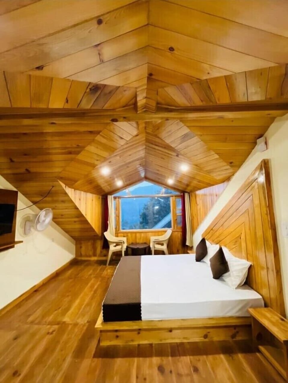 Family Room | Free WiFi