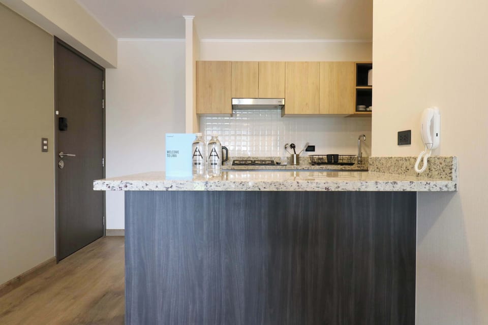 Open kitchen bar
