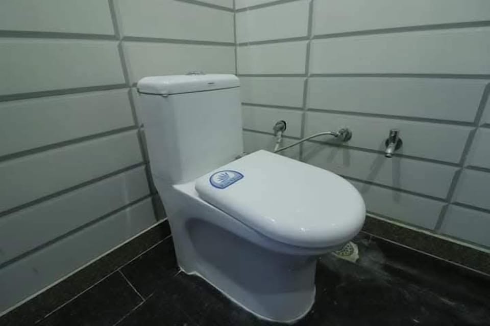 Deluxe Triple Room, Balcony, Bay View | Bathroom