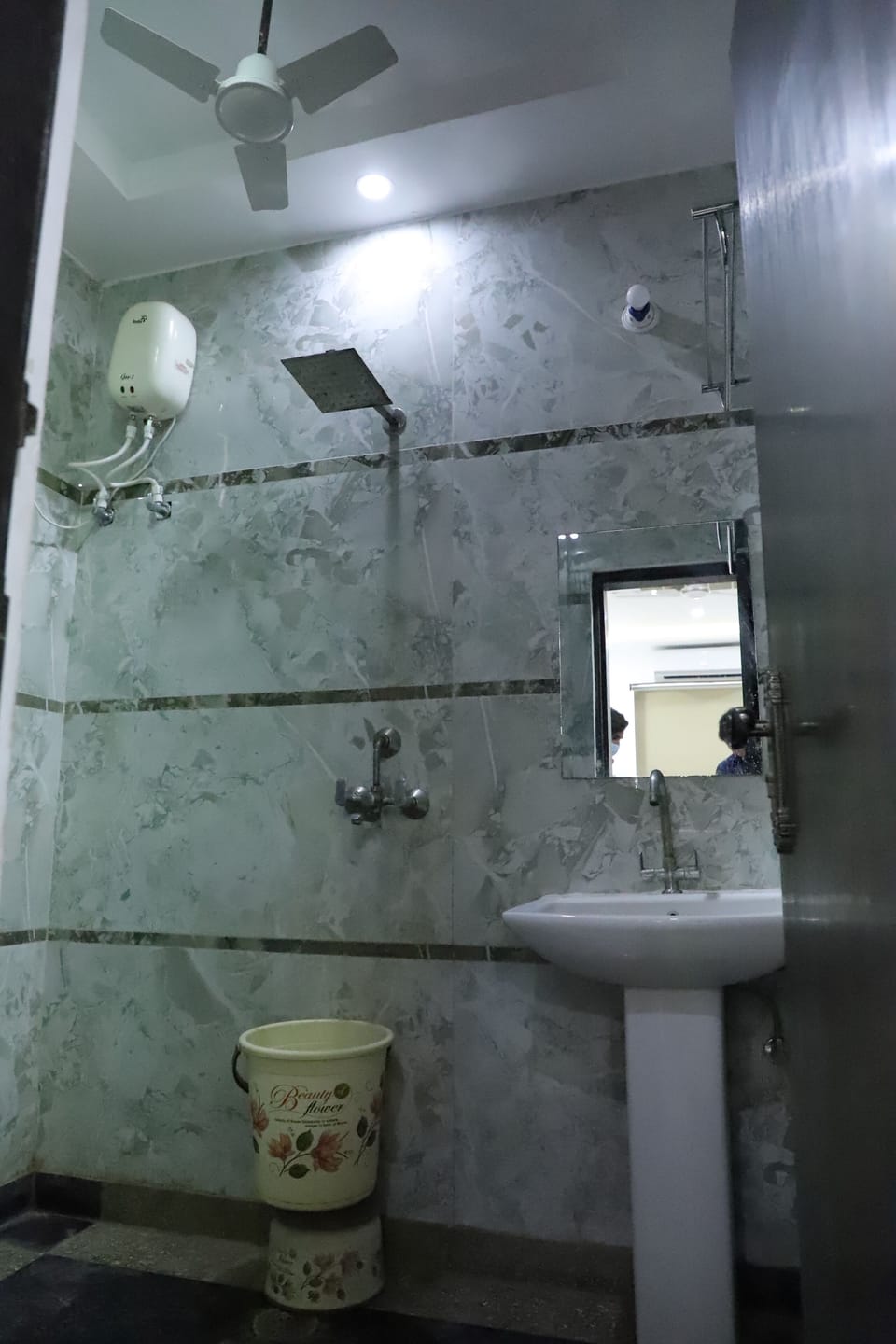 Classic Double Room, Balcony, Bay View | Bathroom