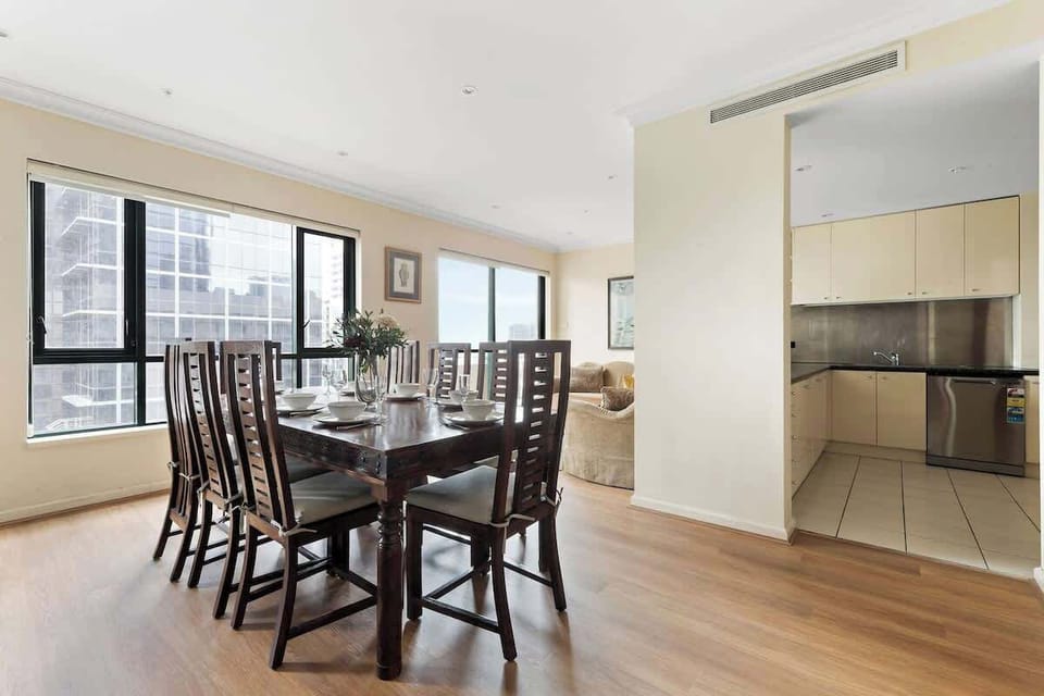 The kitchen & dining