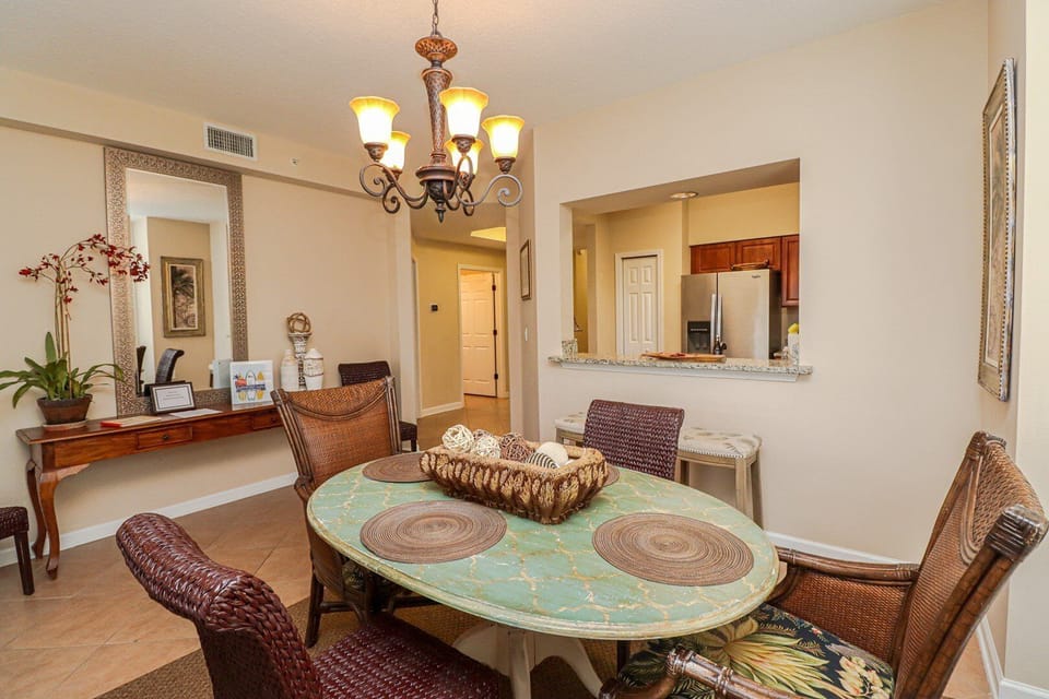 St. Augustine Beach Rentals Dining Room