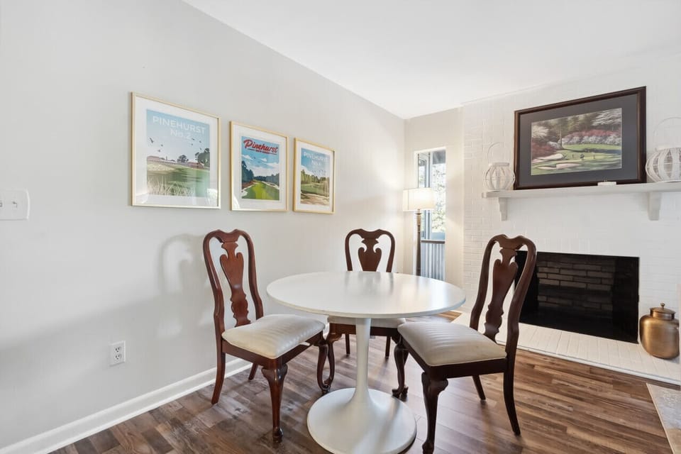 Sitting Area immediately in front of front entrance